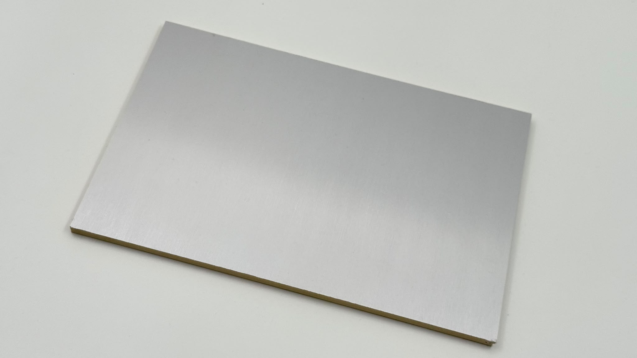 Detaliu profil panou decorativ C1039 de 8 mm cu sistem de îmbinare ascunsă